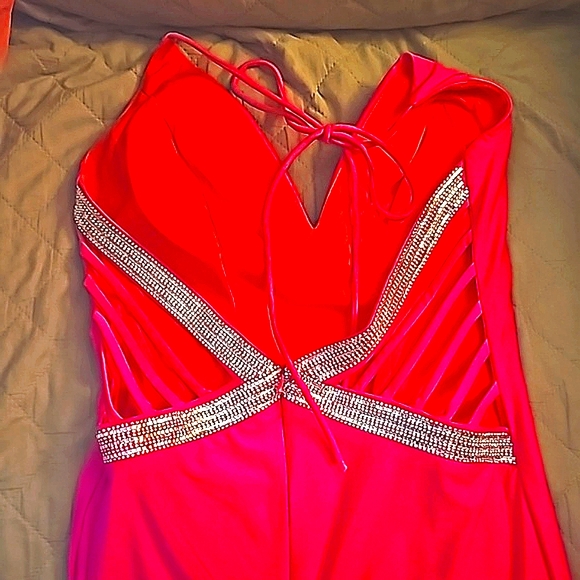 Formal dress worn once to prom size 0 Brand name Dave& Johnny - Picture 3 of 4